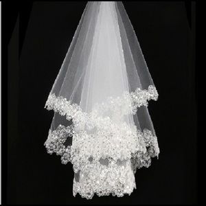 Brand new long wedding veil